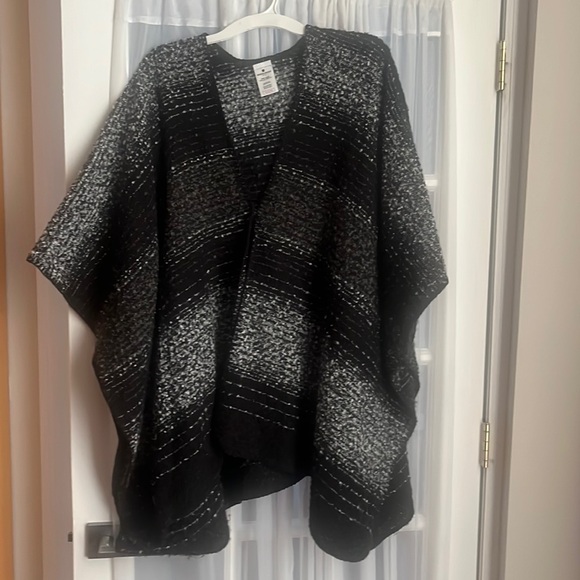 Woolrich Sweaters - Woolrich cape - one size